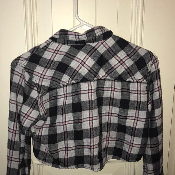 white black and pink plaid flannel crop top - Picture 2 of 4